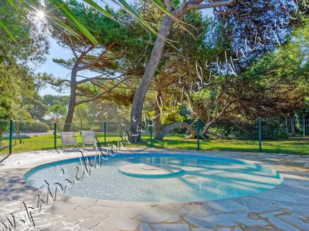 Magnifique Parc De La Presqu'Ile Avec Piscine Et Plage Face A Porquerolles ! Hyères Exteriör bild