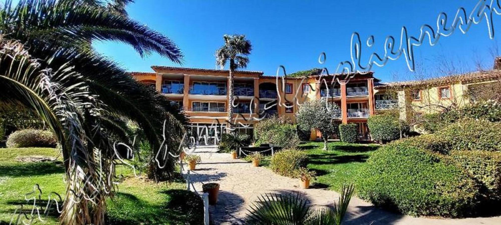 Magnifique Parc De La Presqu'Ile Avec Piscine Et Plage Face A Porquerolles ! Hyères Exteriör bild