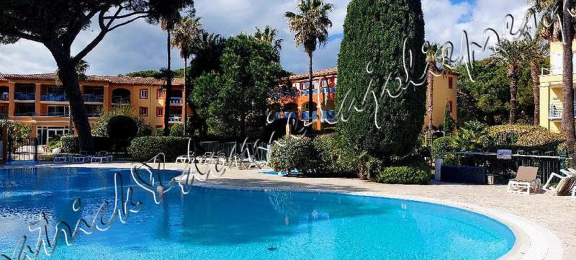 Magnifique Parc De La Presqu'Ile Avec Piscine Et Plage Face A Porquerolles ! Hyères Exteriör bild