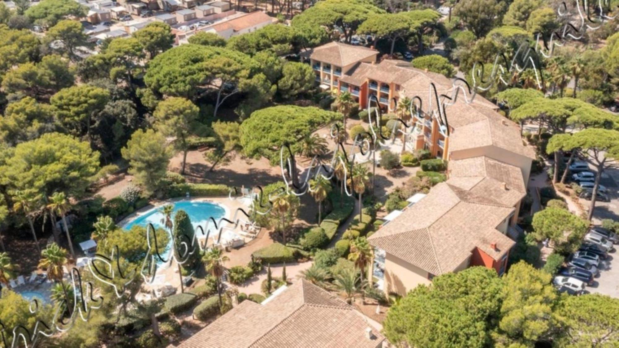 Magnifique Parc De La Presqu'Ile Avec Piscine Et Plage Face A Porquerolles ! Hyères Exteriör bild